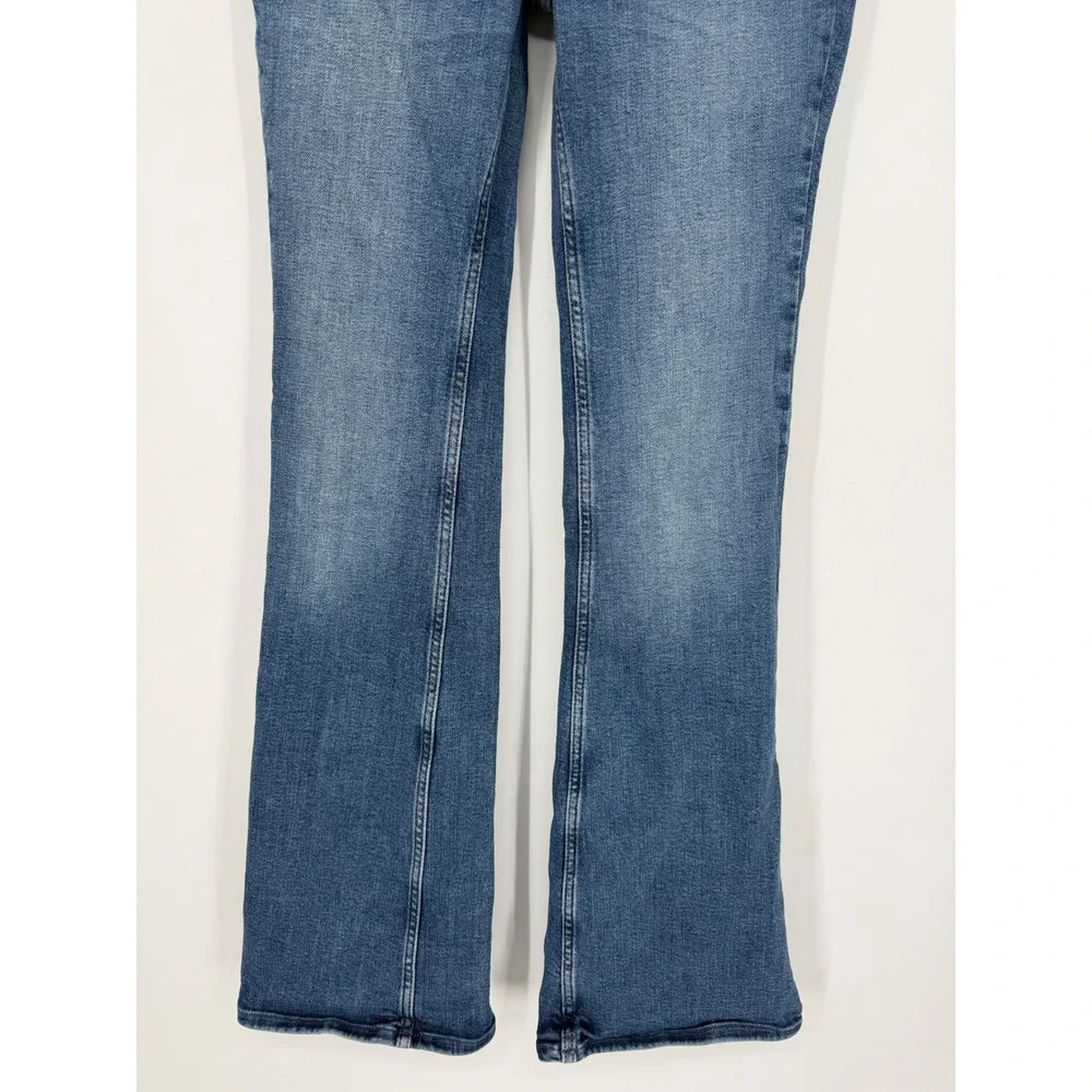 We The Free People Flare Jeans Blue Med Wash Denim‎ Size 27 Retro Boho Festival